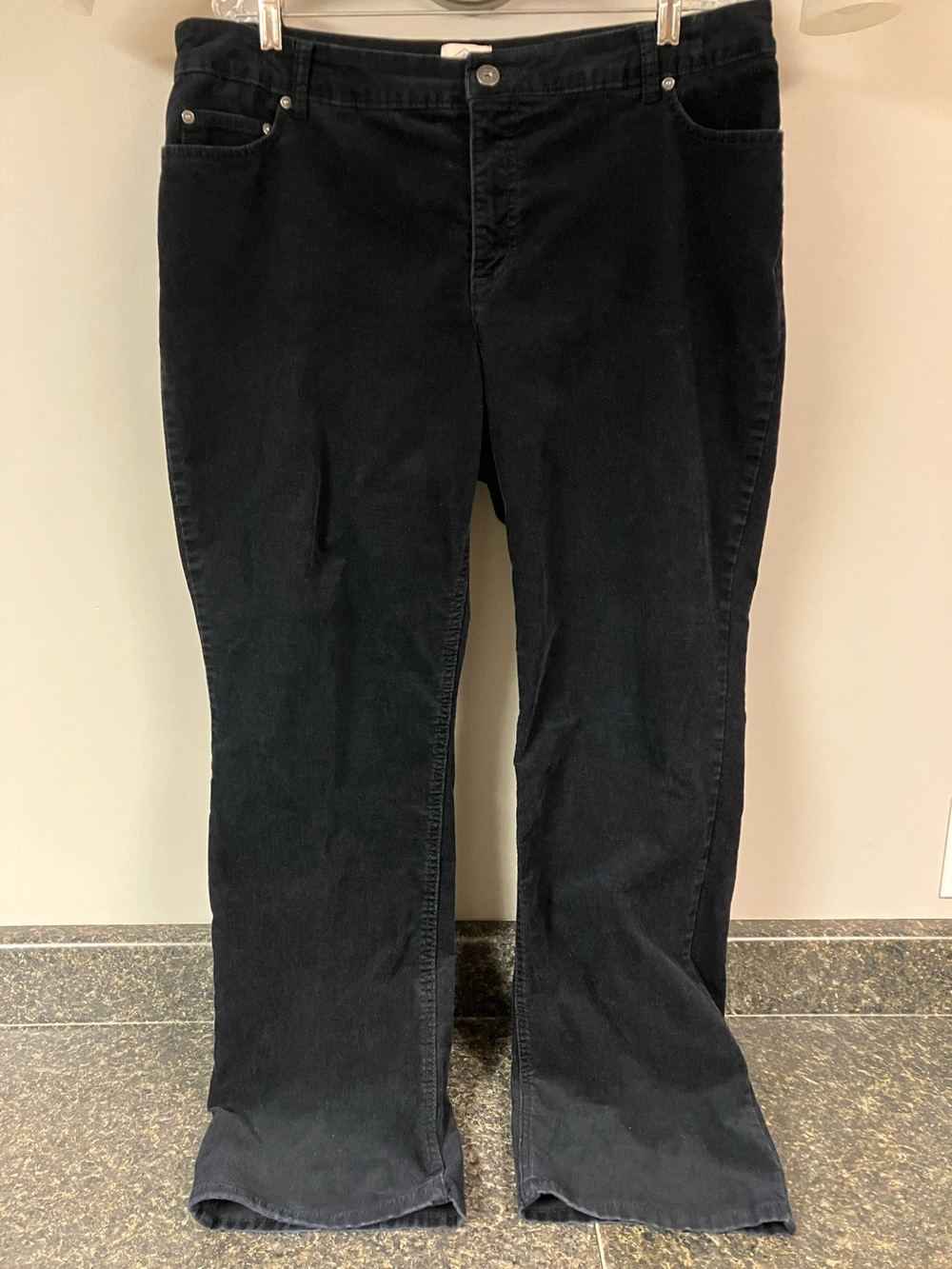 St. John’s bay black corduroy jeans 18W straight leg
